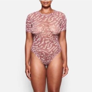 NWT Raspberry Swirl Skims Bodysuit